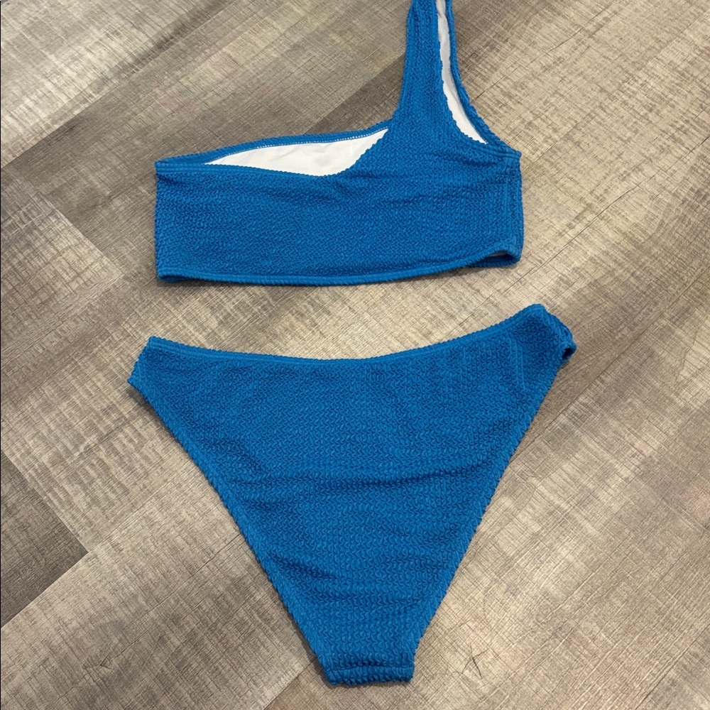 one shoulder blue bikini - Picture 2 of 3